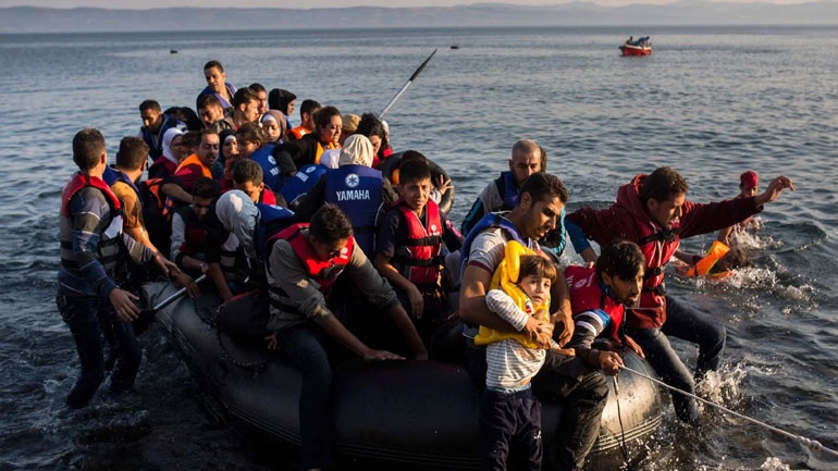 Μυτιλήνη: Περιβαλλοντικός κίνδυνος από τα χιλιάδες σωσίβια των προσφύγων