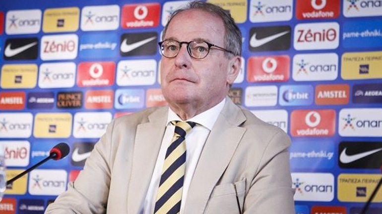 Χούμπελ: «Το ελληνικό ποδόσφαιρο προσπαθεί ενωμένο να βαδίσει μπροστά»