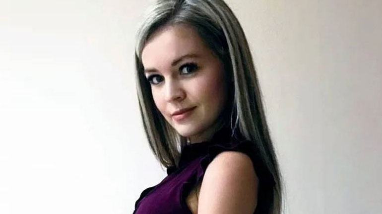 Τραγικό: Της έπεσε το κινητό στην μπανιέρα κι έπαθε ηλεκτροπληξία