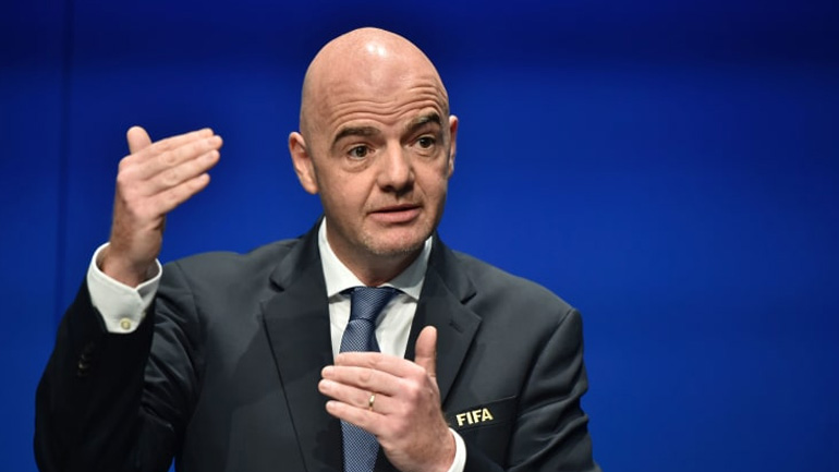 Ινφαντίνο προς Ιράν: «Οι γυναίκες στα γήπεδα»