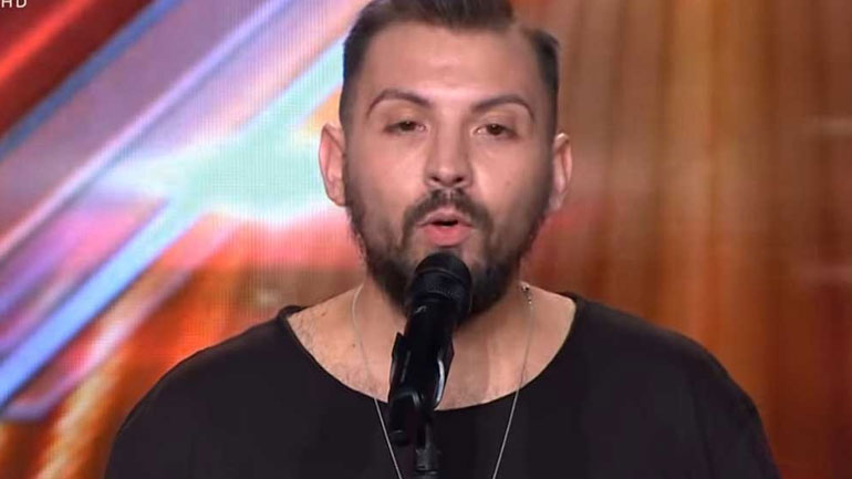 Η καυστική κριτική του Θεοφάνους σε διαγωνιζόμενο: «Δεν ακούς ότι δεν τραγουδάς καθόλου; »