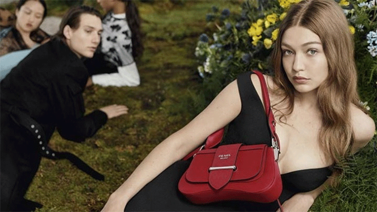 Ανατρεπτικοί «κοριτσίστικοι κώδικες» από τη σχεδιάστρια μόδας Molly Goddard