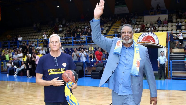 Μπάσκετ: Η βράβευση του Όντι Νόρις από το Περιστέρι