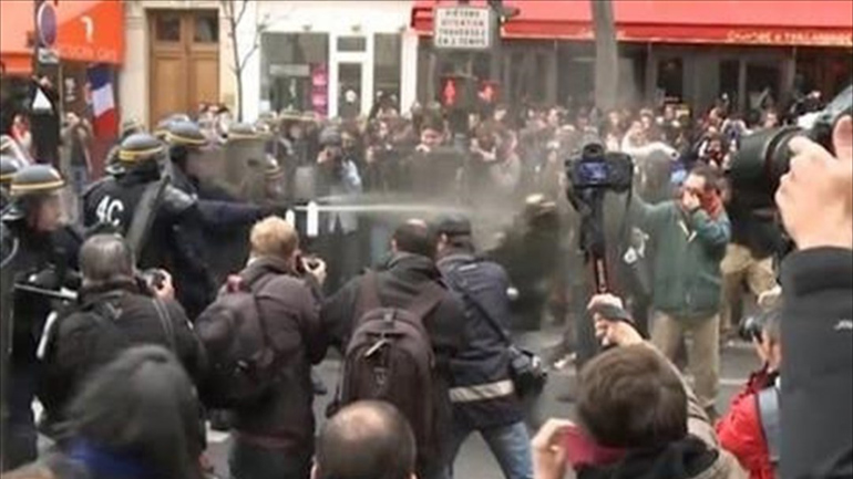 Επεισόδια στο Παρίσι στην πορεία για το κλίμα, όπου διείσδυσαν διαδηλωτές των Black Blocks