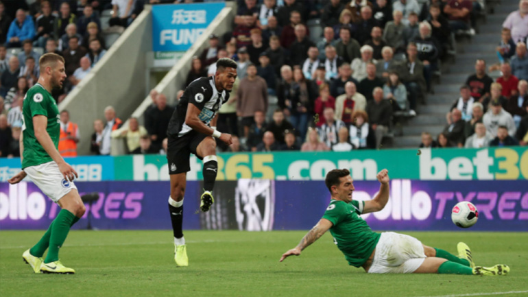 Αγγλία: Λευκή ισοπαλία στο «Σεντ Τζέιμς Παρκ»