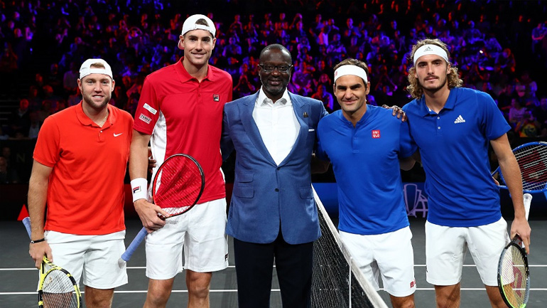 Laver Cup: Ήττα με ανατροπή για τους Φέντερερ και Τσιτσιπά στο διπλό του Laver Cup