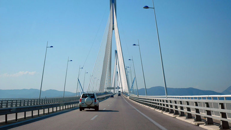 Tροχαίο δυστύχημα στη γέφυρα Ρίου – Αντιρρίου