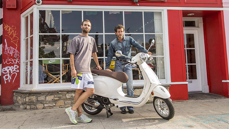 Vespa και Wotherspoon: Συνεργασία για το κάτι διαφορετικό