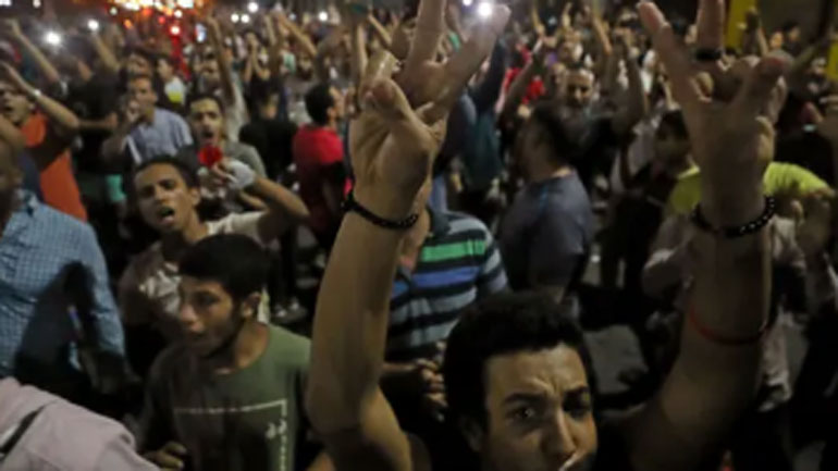 Αίγυπτος: Νέες διαδηλώσεις στο Σουέζ κατά του Σίσι – Βίαιη επέμβαση της αστυνομίας, σύμφωνα με μάρτυρες