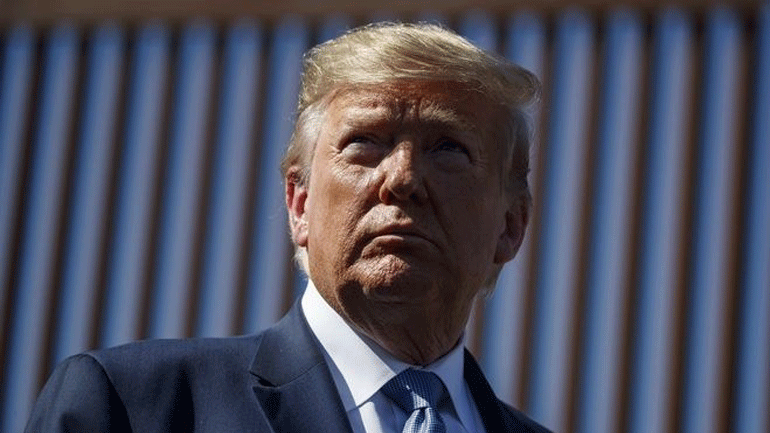 Τραμπ: Δεν ανησυχώ καθόλου για το ενδεχόμενο να ξεκινήσει μια διαδικασία καθαίρεσής μου