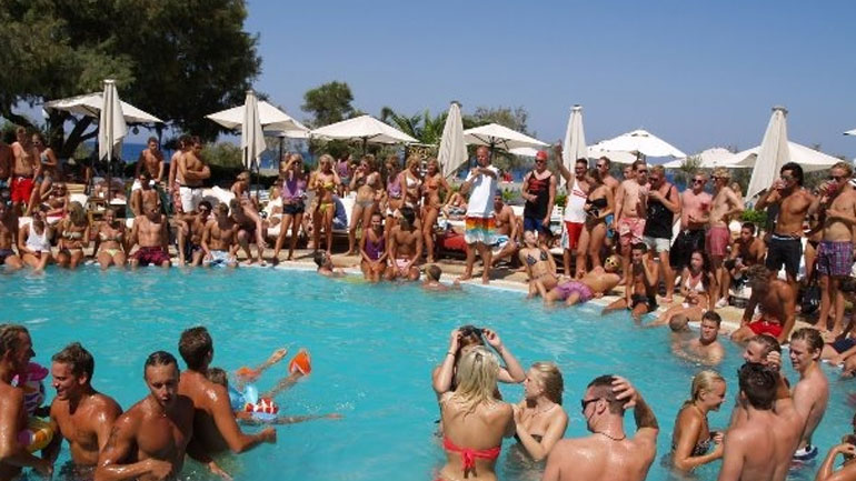 «Σεισμός 7R στον τουρισμό» από την κατάρρευση της Thomas Cook