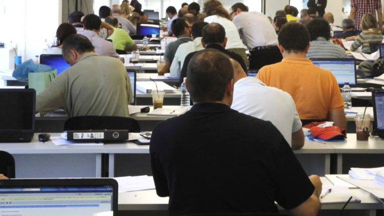 Η Μόσχα ξεκινά την μείωση των δημοσίων υπαλλήλων από το 2020