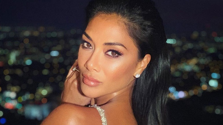 Η λαμπερή εμφάνιση της Nicole Scherzinger με τουαλέτα της Σήλιας Κριθαριώτη