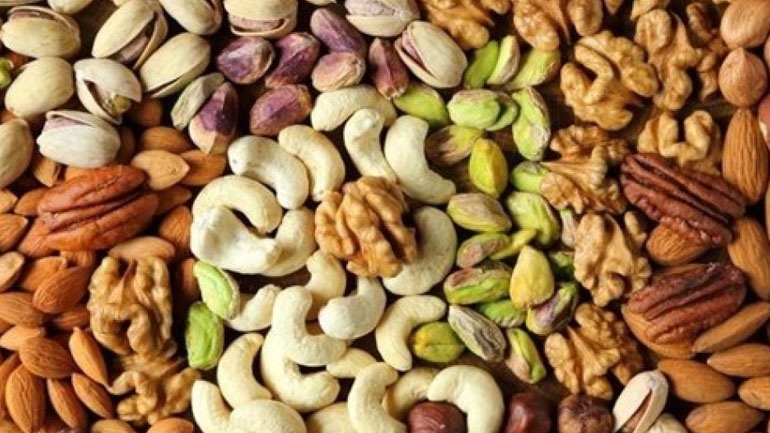 Η καθημερινή κατανάλωση ξηρών καρπών προλαμβάνει την αύξηση του βάρους και τον κίνδυνο παχυσαρκίας