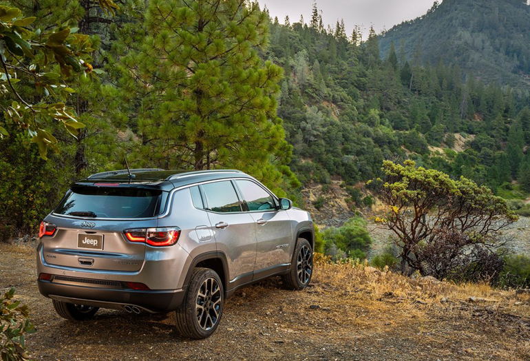 Με ένα Jeep είναι σίγουρο πως θα ανακαλύψεις νέα μέρη...