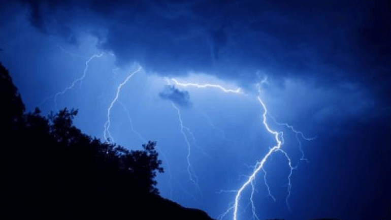 Κυπαρισσία: Νεκρός 56χρονος από κεραυνό στο Αλιμάκι Τριφυλίας