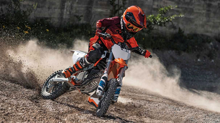 KTM SX-E 5: Hλεκτρικό mini MX για απαιτητικούς μπόμπιρες