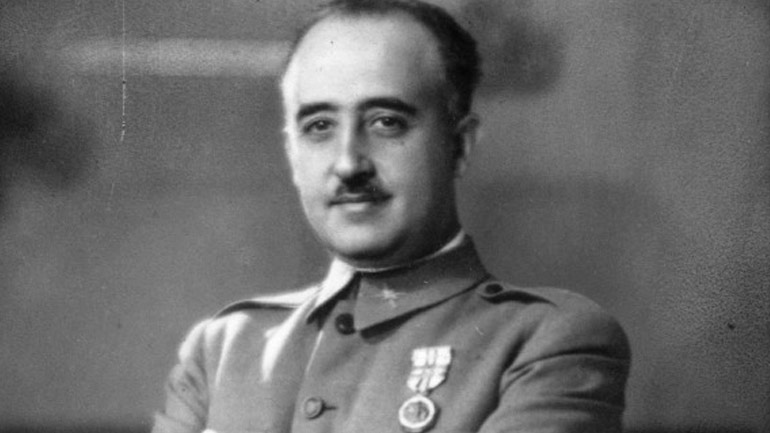 Ισπανία: «Πράσινο φως» από το Ανώτατο Δικαστήριο για την εκταφή του λειψάνου του Φράνκο