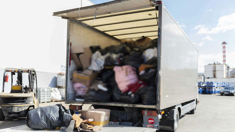 Aγία Βαρβάρα: Συλλήψεις και κατασχέσεις απομιμητικών προϊόντων από την Οικονομική Αστυνομία