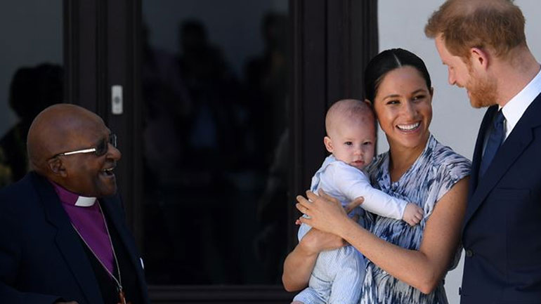 Πρίγκιπας Harry – Meghan Markle: Οι πρώτες φωτογραφίες του Archie από το ταξίδι στην Αφρική