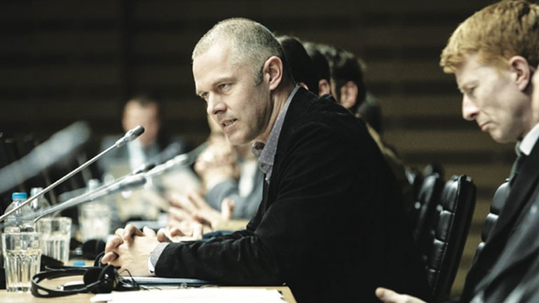 Προσεχώς: «Ενήλικοι στην Αίθουσα» του Κώστα Γαβρά