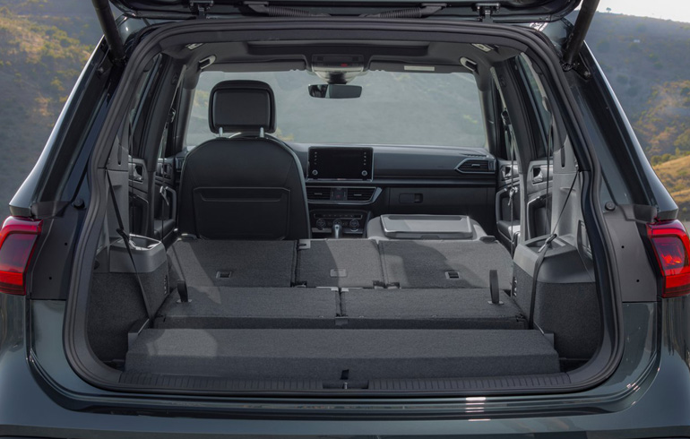 Με τέτοιο πορτμπαγκάζ μπορείς να μεταφέρεις ακόμη και ντουλάπα!