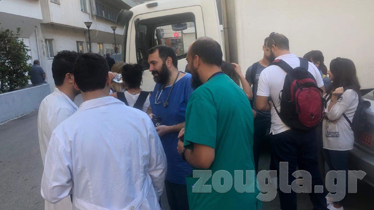 Παράσταση διαμαρτυρίας ειδικευόμενων γιατρών στο νοσοκομείο «Ευαγγελισμός»