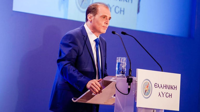 Αντίθετη με την καθολική απαγόρευση του καπνίσματος η Ελληνική Λύση