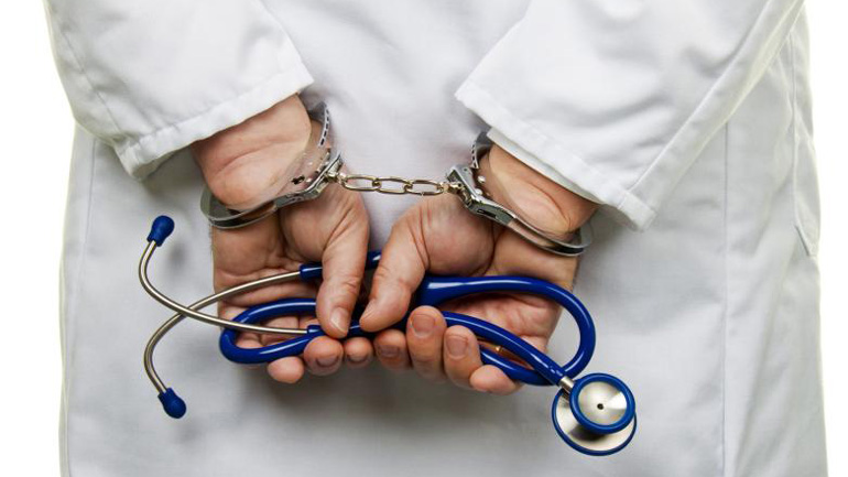 Συνελήφθη γιατρός δημόσιου Νοσοκομείου για  δωροληψία