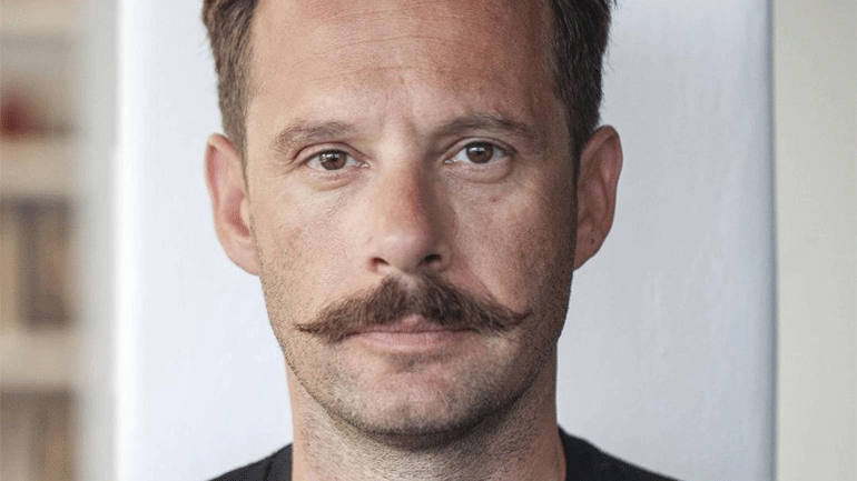 60ό ΦΚΘ: Ο Γιώργος Πυρπασόπουλος στον ρόλο του πρέσβη της Αγοράς