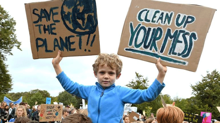 «Πώς τολμάτε;»: Η ομιλία της Γκρέτα Τούνμπεργκ εμπνέει τις διαδηλώσεις για το κλίμα