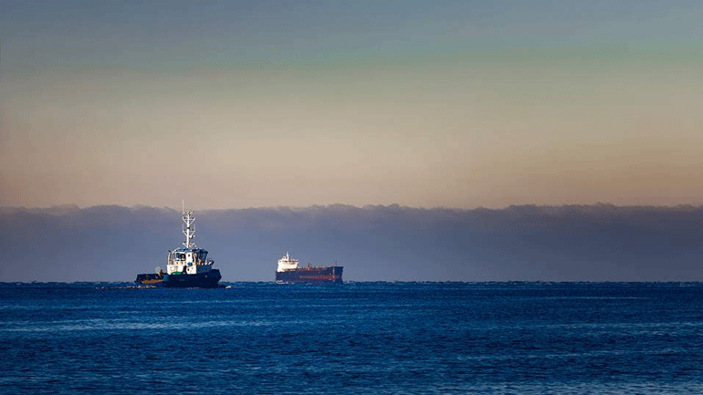 Έρευνες για ρυμουλκό που κινδυνεύει στον Ατλαντικό – Βρισκόταν κοντά σε κυκλώνα