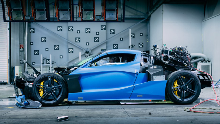 Διαλύουν το αυτοκίνητο του 1,7 εκατ. ευρώ