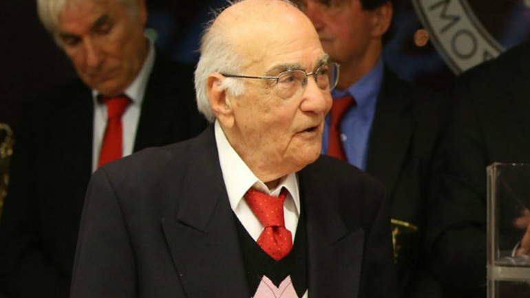 Δαρίβας: «Όποιος καταφέρεται κατά του Ολυμπιακού δεν έχει θέση στους βετεράνους»