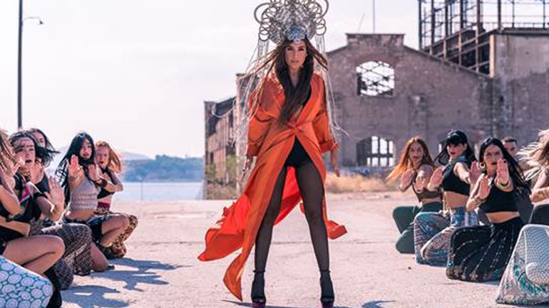 Αέρας Bollywood στο νέο εντυπωσιακό βίντεο κλιπ της Γιάννας Τερζή