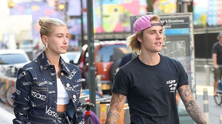 Ο Τζάστιν Μπίμπερ ζητεί συμβουλές για το σμόκιν που θα φορέσει στον γάμο του