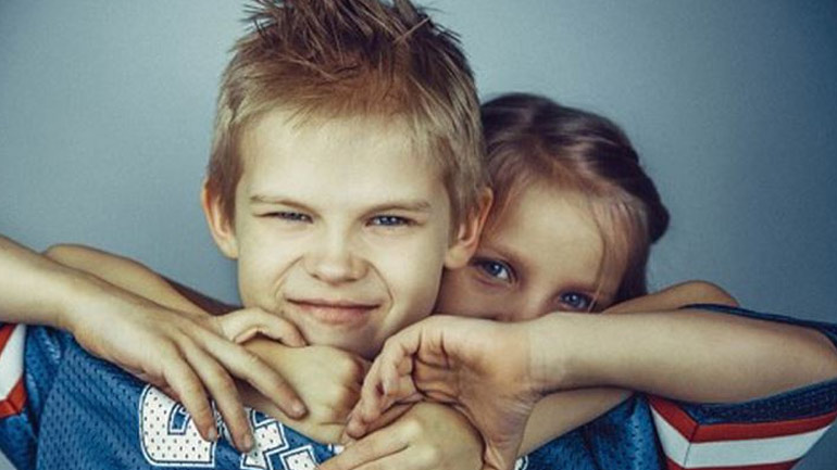 Γιατί δεν πρέπει να κάνετε συγκρίσεις μεταξύ αδελφών;