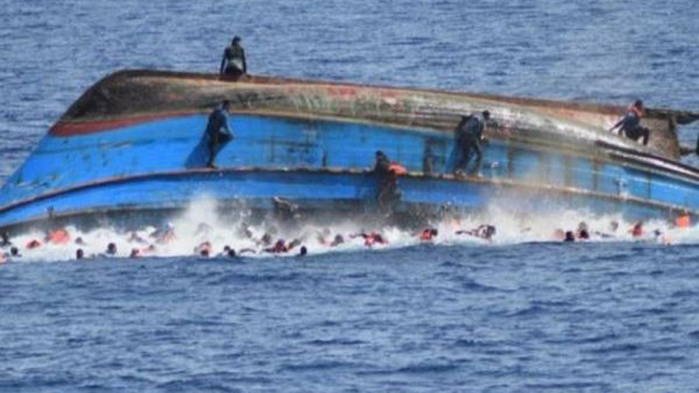 Λιβύη: Πλεούμενο με 50 επιβάτες ανετράπη στα ανοικτά των ακτών της Λιβύης 