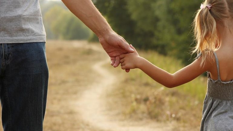 Συνελήφθησαν οι γονείς που άρπαξαν τα ανήλικα παιδιά τους