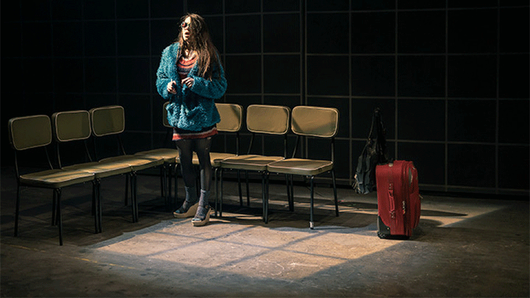 «Με λένε Έμμα» στο Σύγχρονο Θέατρο