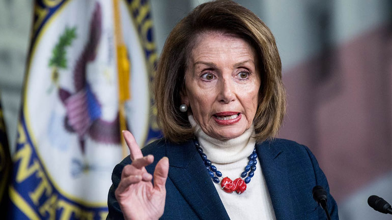 ΗΠΑ: Η πρόεδρος της Βουλής των Αντιπροσώπων θεωρεί ότι η κοινή γνώμη τάσσεται υπέρ της έρευνας για τον Τραμπ