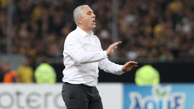 Κωστένογλου: «Είμαι ευχαριστημένος από τους παίκτες μου»