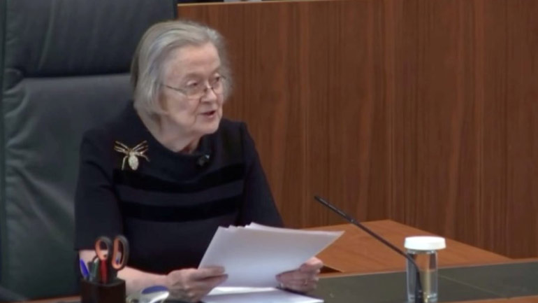 Λαίδη Μπρέντα Χέιλ: Η Σιδηρά Κυρία του Ανωτάτου Δικαστηρίου της Βρετανίας που έβαλε σε μπελάδες τον Μπόρις Τζόνσον