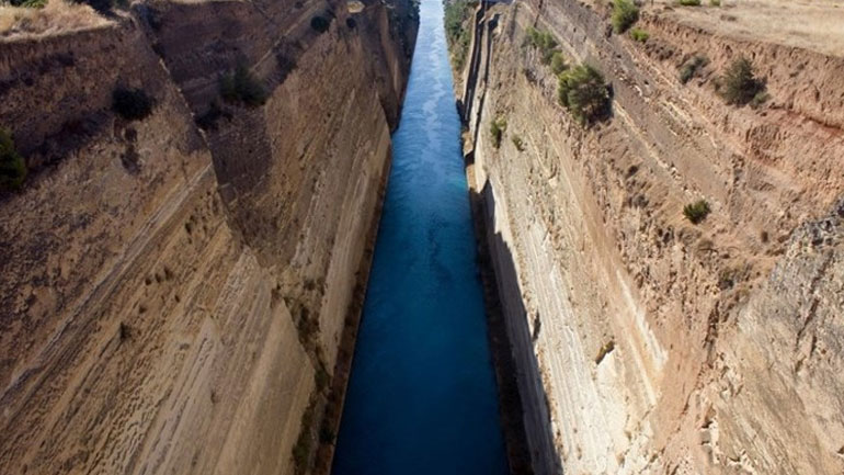 Εντοπίστηκε πτώμα γυναίκας στη διώρυγα της Κορίνθου