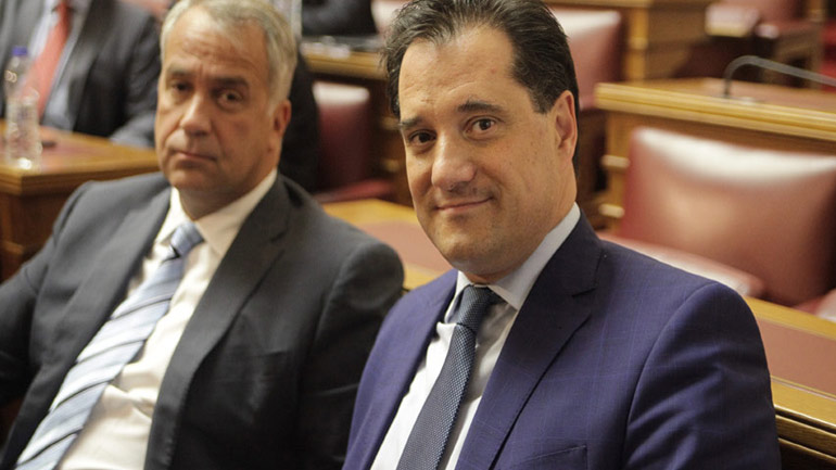 Πάνε για τσικουδιές με Μαρινάκη…