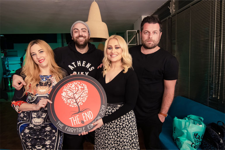 Έλενα Γεωργανά, Πάνος Αλμπάνης (ενδυματολόγος), Ιωάννα Ασημακοπούλου, Κοσμάς Κουμιανός (φωτογράφος).