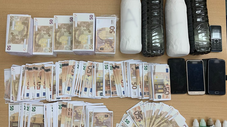 Πάτρα: Συνελήφθησαν δύο αλλοδαποί που αποπειράθηκαν να αφαιρέσουν 50.000 ευρώ από επιχειρηματία