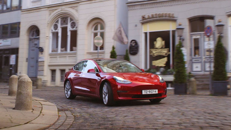 Σαρώνει το Tesla Model 3 σε Νορβηγία και Ολλανδία Σαρώνει το Tesla Model 3 σε Νορβηγία και Ολλανδία