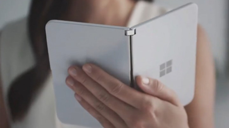 Microsoft Surface Duo: Το αναδιπλούμενο τηλέφωνο με τη διπλή οθόνη