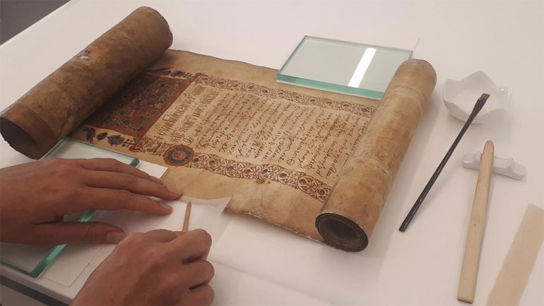 «Μια ματιά στη συντήρηση των χειρογράφων» στην Εθνική Βιβλιοθήκη